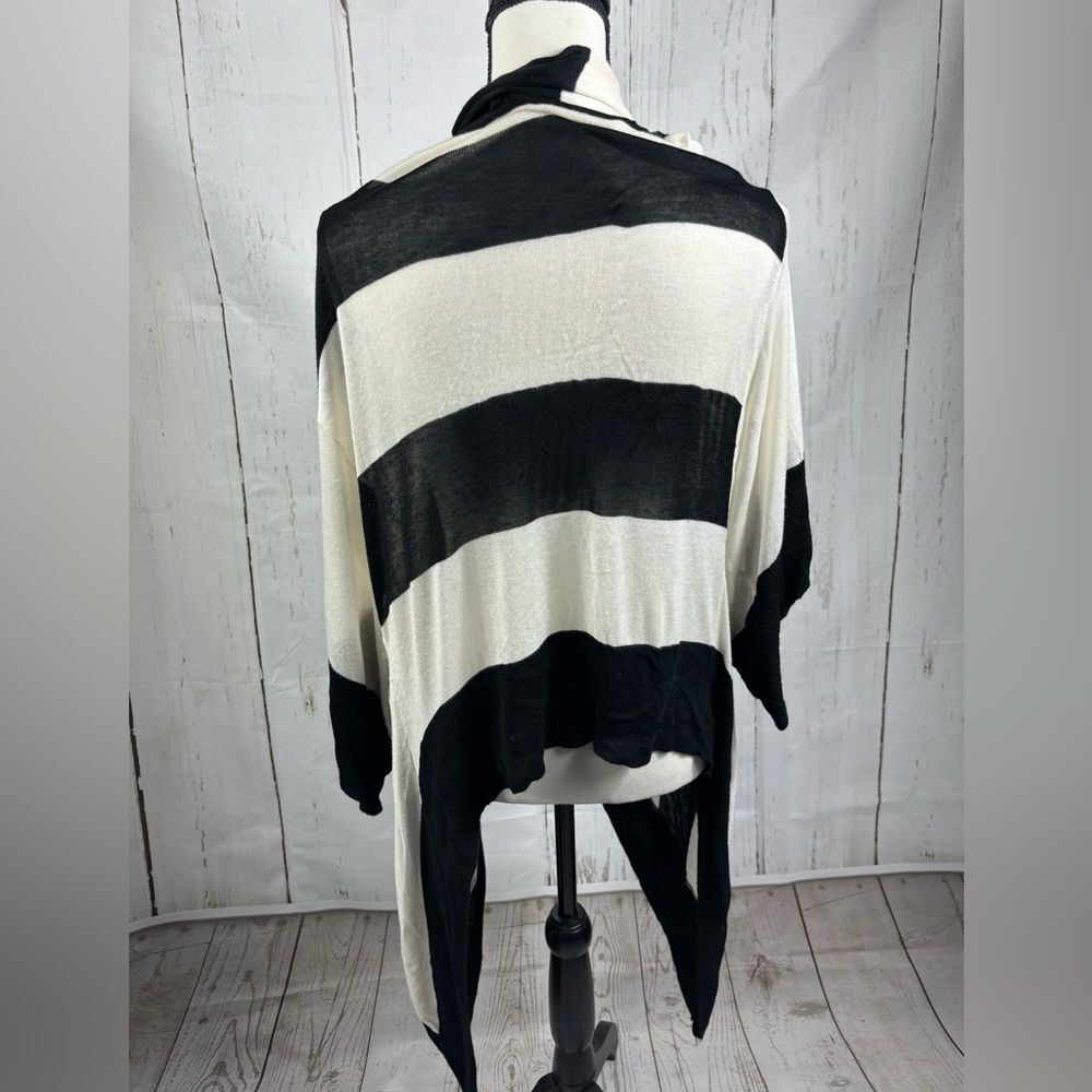 Black & White Viscose Striped Open Front Cardigan Dolman Sleeve Asymmetrical - Picture 5 of 9